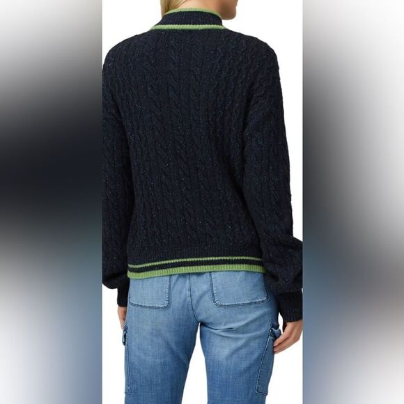 VEDA Paro Wool Sweater Size Medium - Picture 3 of 6